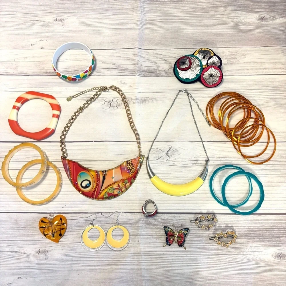 Vintage Y2K Jewelry Lot of 27 Necklaces Bracelets Earrings Ring Brooches